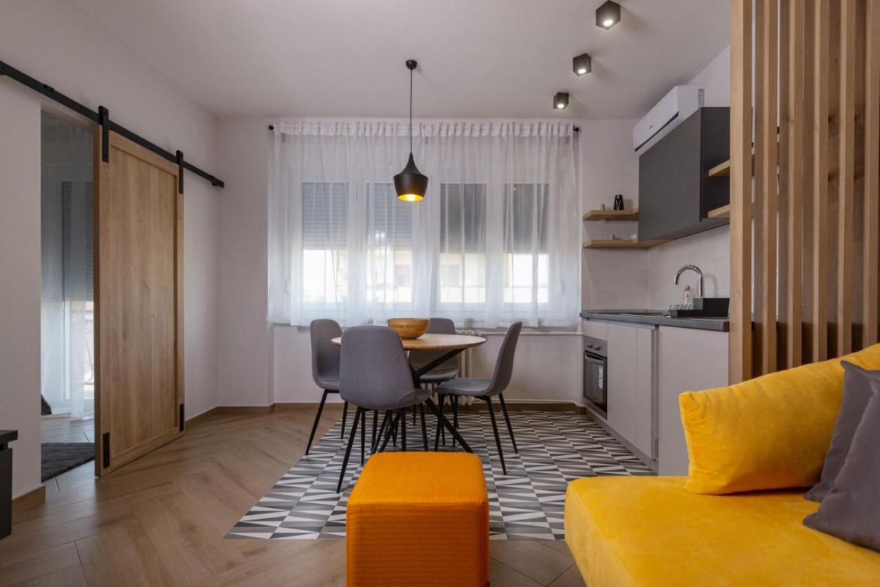 Republic Square Apartment - With Garage Novi Sad Exterior foto